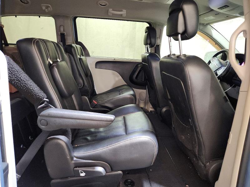 Photo 11 from auction – 2013 CHRYSLER TOWN & COU with VIN 2C4RC1CG8DR541466