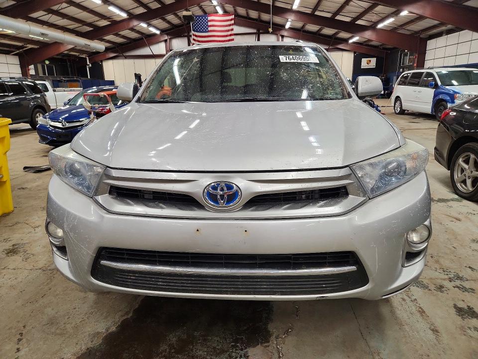 Photo 5 from auction – 2013 TOYOTA HIGHLANDER with VIN JTEDC3EH2D2019065