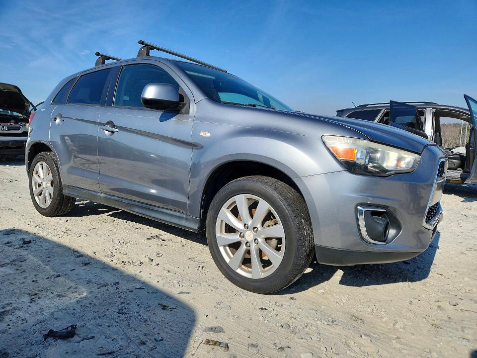 Photo 4 from auction – 2014 MITSUBISHI OUTLANDER SPORT with VIN 4A4AP3AU2EE028243