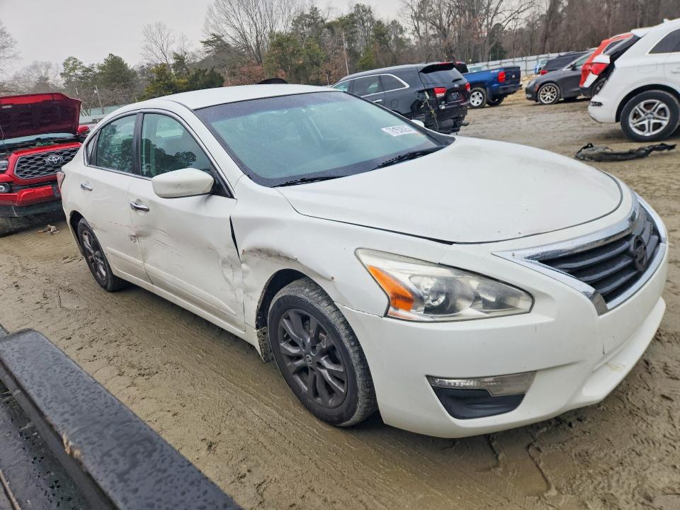 Photo 4 from auction – 2015 NISS ALTIMA with VIN 1N4AL3AP1FC409565