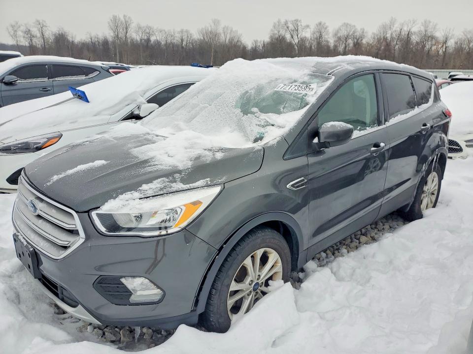 FORD ESCAPE 2019 with VIN 1FMCU0GD4KUC21067 - Photo from auction
