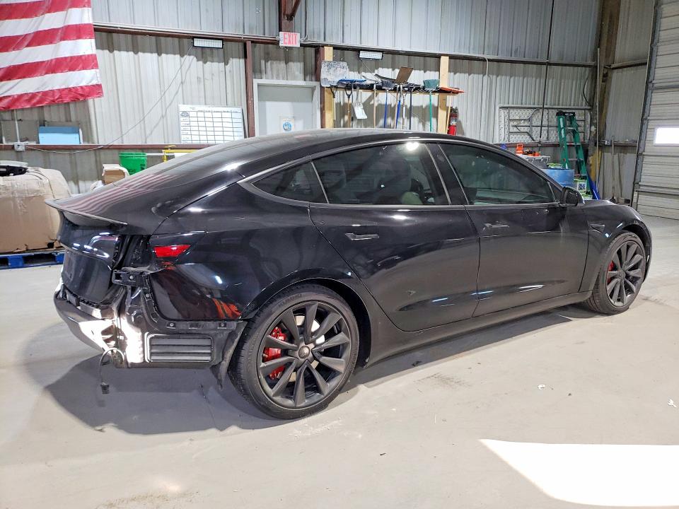 Photo 3 from auction – 2018 TESLA MODEL 3 with VIN 5YJ3E1EB4JF170783