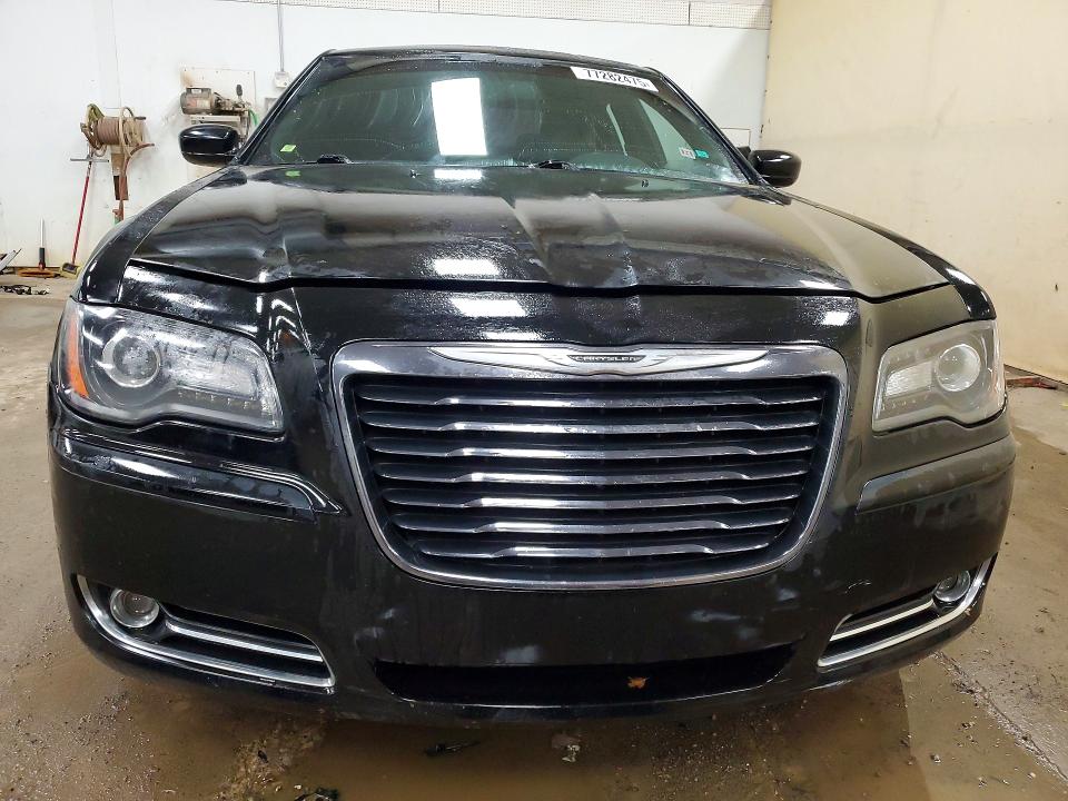 Photo 5 from auction – 2014 CHRYSLER 300 S with VIN 2C3CCAGG9EH384350