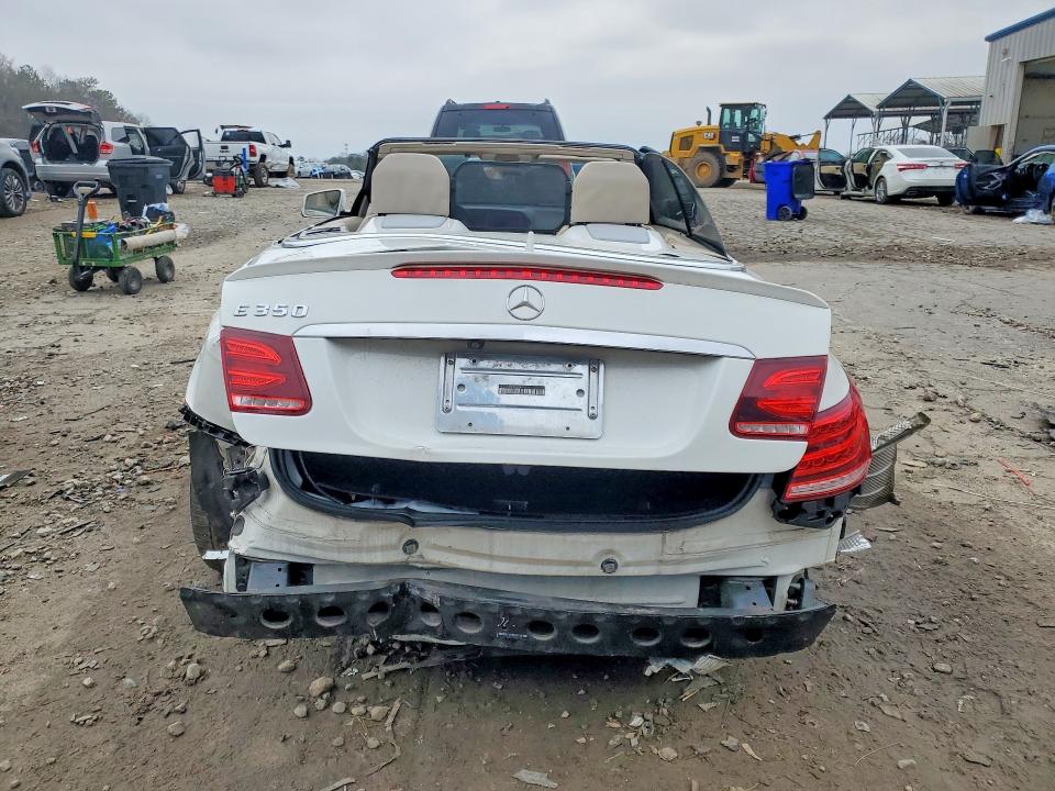 Photo 6 from auction – 2014 MERCEDES-BENZ E with VIN WDDKK5KF7EF249763