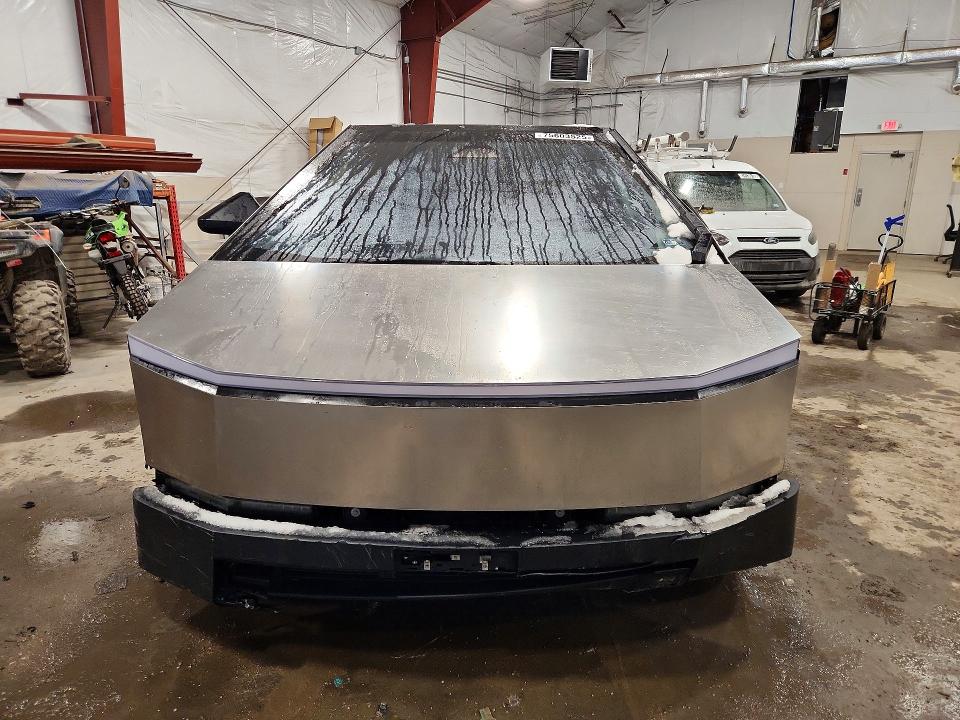 Photo 5 from auction – 2024 TESLA CYBERTRUCK with VIN 7G2CEHED1RA048396