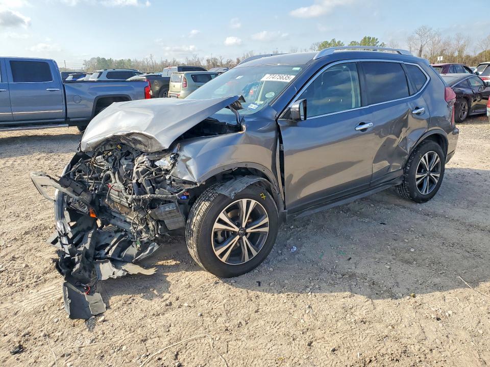 NISSAN ROGUE 2019 with VIN JN8AT2MT8KW266771 - Photo from auction