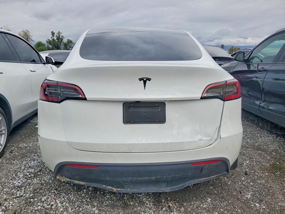 Photo 6 from auction – 2024 TESLA MODEL Y with VIN 7SAYGDED2RF113385
