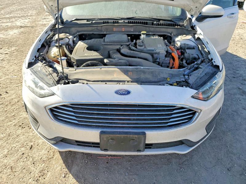Photo 11 from auction – 2020 FORD FUSION with VIN 3FA6P0LU5LR126451
