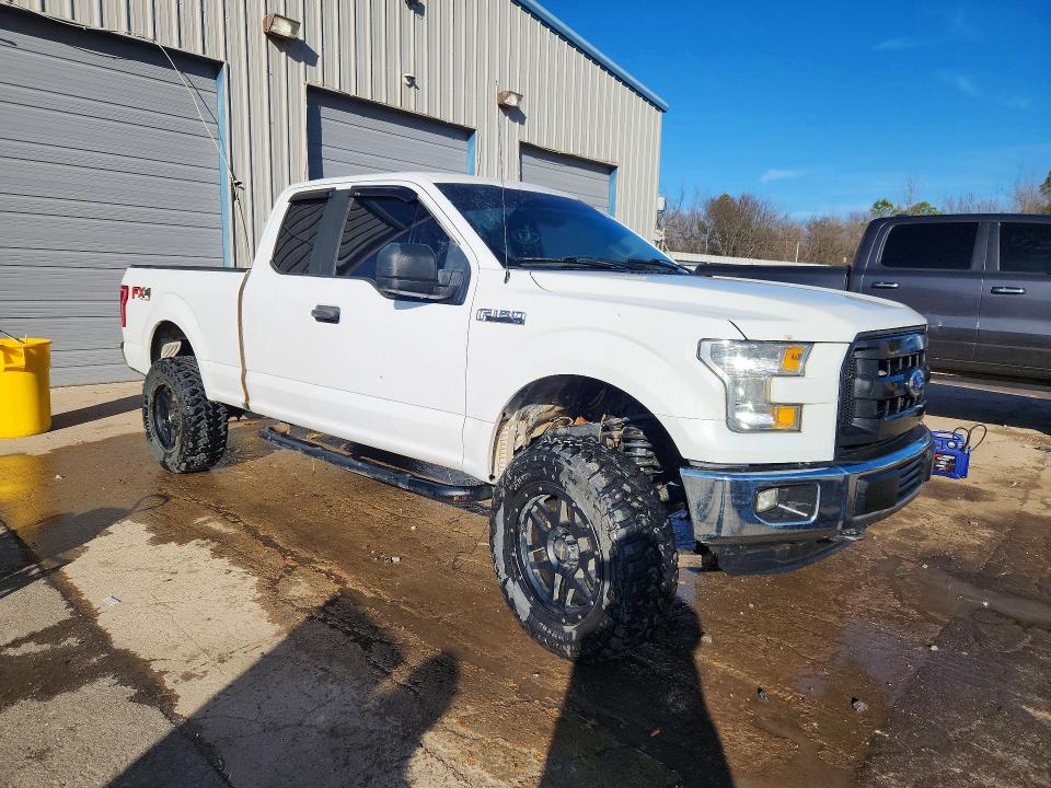 Photo 4 from auction – 2016 FORD F150 with VIN 1FTFX1EF2GKF40442