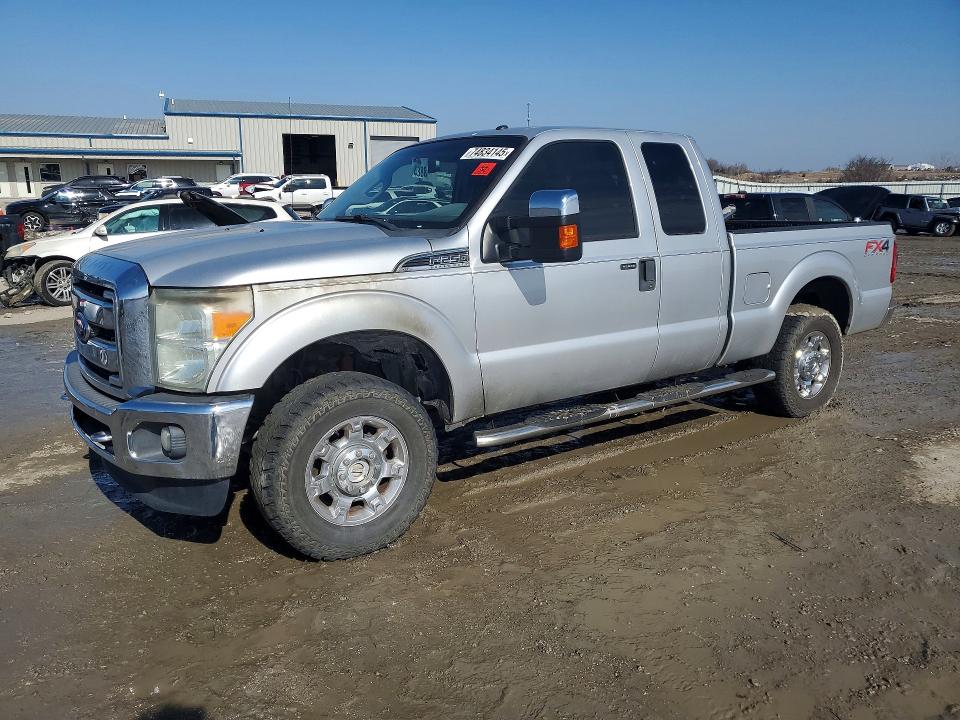 FORD F250 SUPER 2015 con VIN 1FT7X2B68FEA88315 - Foto de la subasta