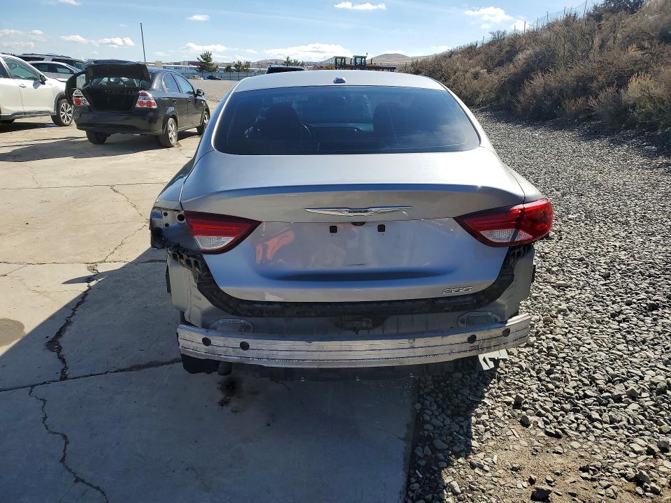 Photo 6 from auction – 2015 CHRYSLER 200 LIMITE with VIN 1C3CCCAB8FN671373