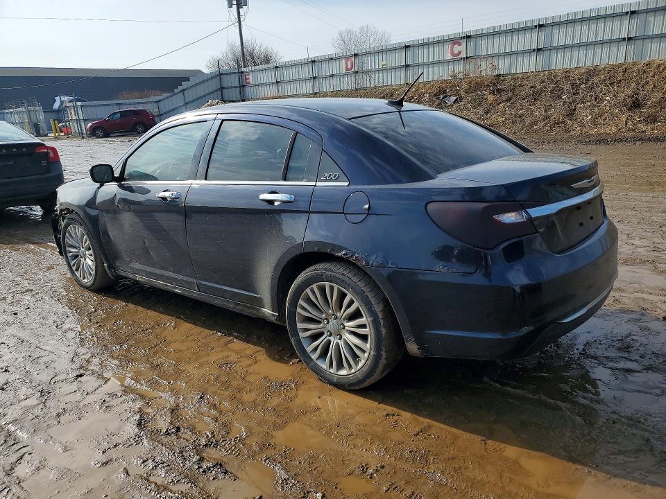 Photo 2 from auction – 2012 CHRYSLER 200 with VIN 1C3CCBCG0CN326790