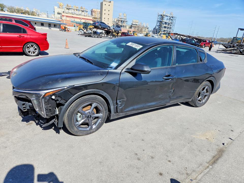 KIA K4 2025 with VIN 3KPFT4DE8SE049696 - Photo from auction