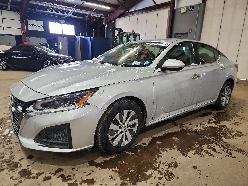 NISSAN ALTIMA S 2023 with VIN 1N4BL4BVXPN373680 - Photo from auction