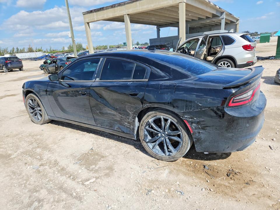Photo 2 from auction – 2018 DODGE CHARGER with VIN 2C3CDXHGXJH283049
