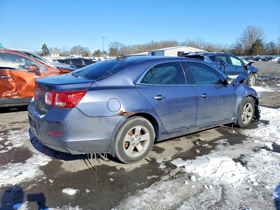 Photo 3 from auction – 2015 CHEVROLET MALIBU LS with VIN 1G11B5SL1FF219566