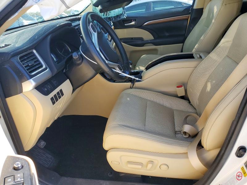 Photo 7 from auction – 2017 TOYOTA HIGHLANDER with VIN 5TDYZRFHXHS226355