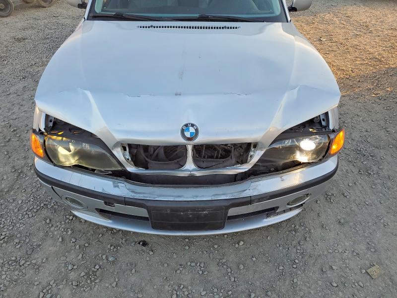 Photo 11 from auction – 2004 BMW 330 I with VIN WBAEV53404KM36762