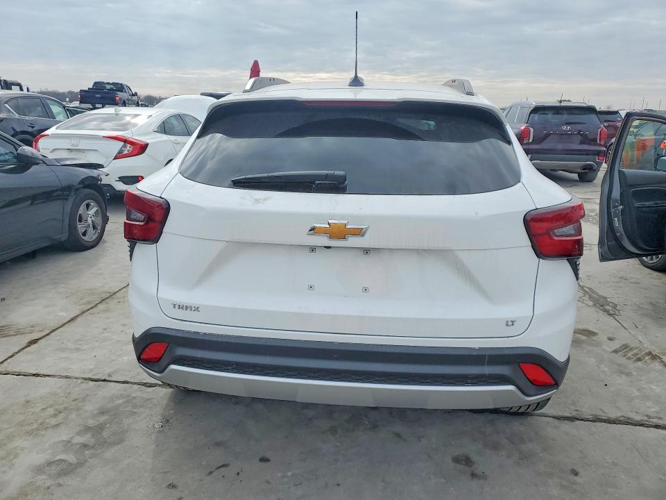 Photo 6 from auction – 2026 CHEVROLET TRAX with VIN KL77LHEP6TC018898