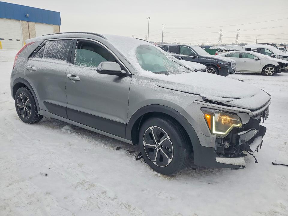 Photo 4 from auction – 2023 KIA NIRO with VIN KNDCR3LE4P5061425