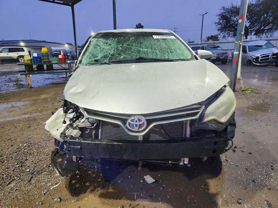 Photo 5 from auction – 2015 TOYOTA COROLLA with VIN 5YFBURHE2FP294808