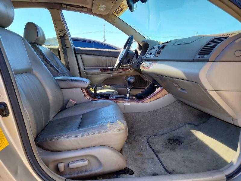 Photo 7 from auction – 2002 TOYOTA CAMRY with VIN JTDBF30K120056929
