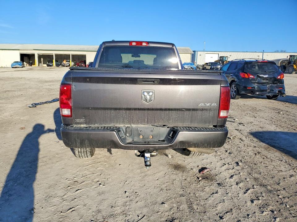Photo 6 from auction – 2017 RAM 1500 with VIN 1C6RR7FG4HS678445