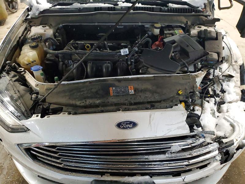 Photo 11 from auction – 2017 FORD FUSION with VIN 3FA6P0H72HR187637