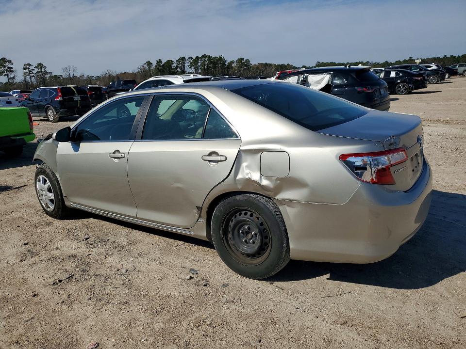 Photo 2 from auction – 2014 TOYOTA CAMRY with VIN 4T4BF1FK3ER386775