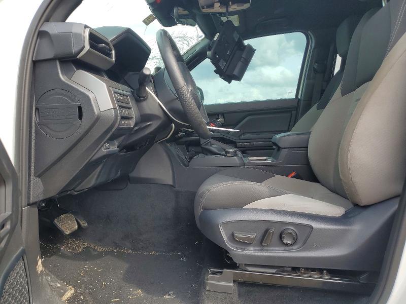 Photo 7 from auction – 2024 TOYOTA TACOMA with VIN 3TMLB5JN3RM042977