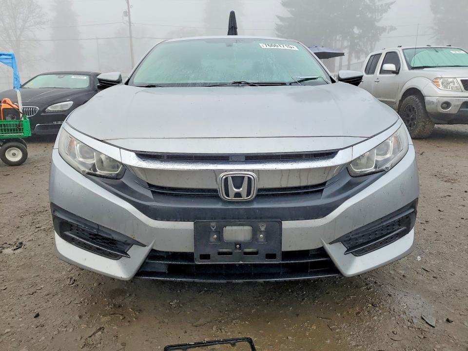 Photo 5 from auction – 2016 HONDA CIVIC with VIN 19XFC2F76GE232136