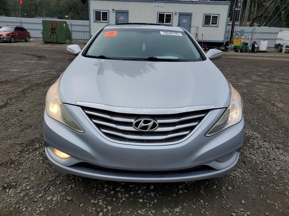 Photo 5 from auction – 2011 HYUNDAI SONATA SE with VIN 5NPEC4AC0BH163072
