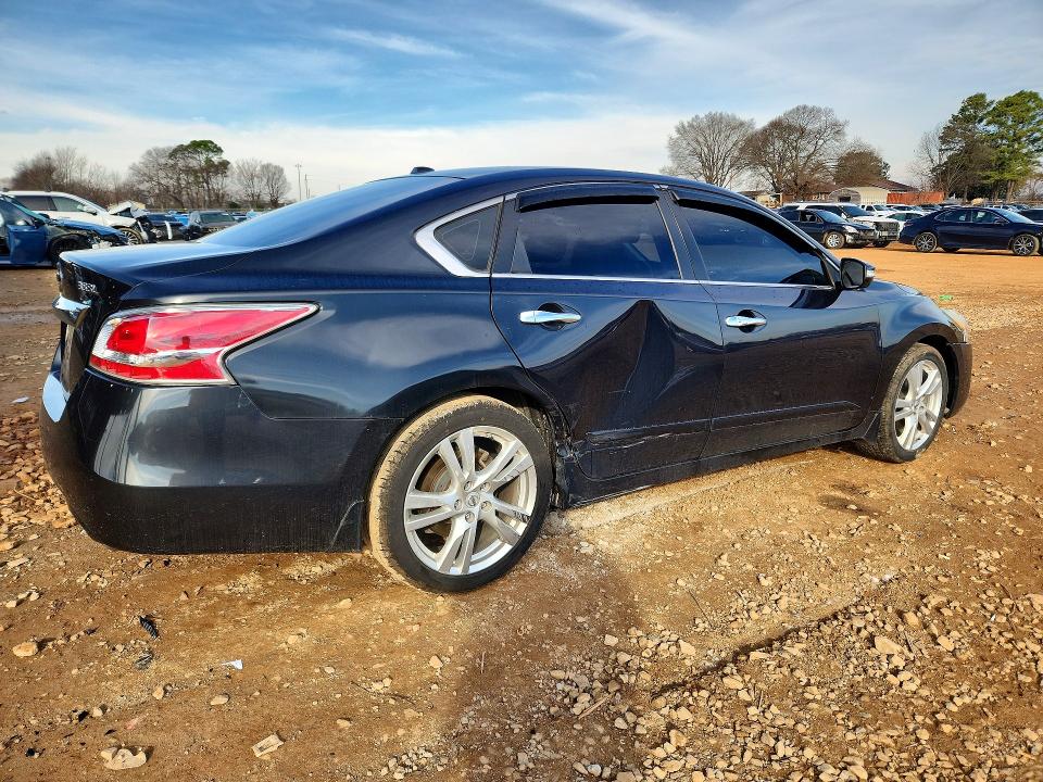 Photo 3 from auction – 2015 NISS ALTIMA with VIN 1N4BL3AP2FC151125