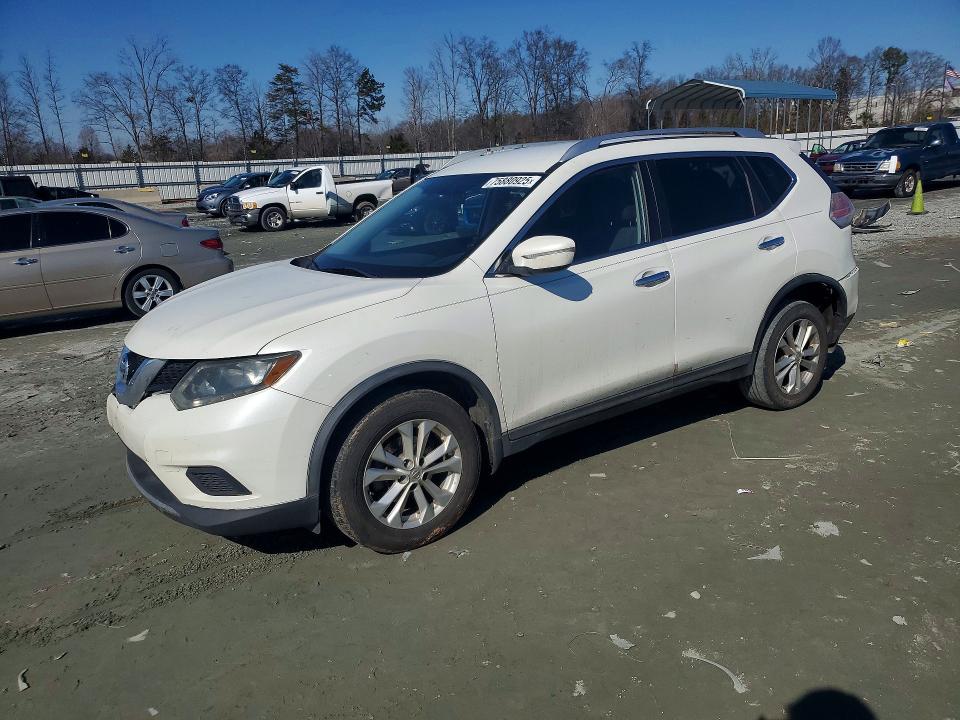 NISS ROGUE 2015 with VIN KNMAT2MT5FP560883 - Photo from auction