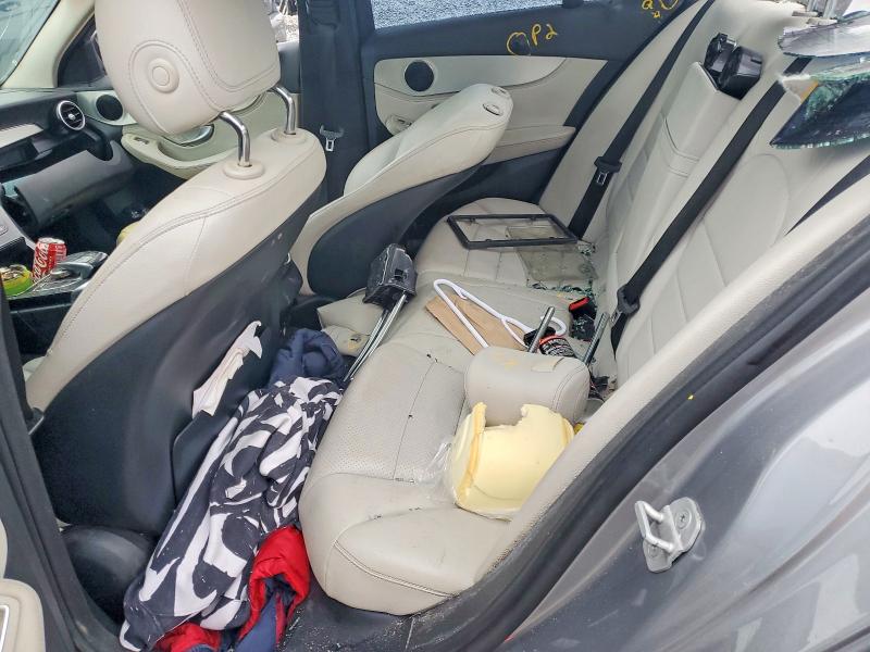 Photo 10 from auction – 2015 MERCEDES-BENZ C with VIN 55SWF4JB4FU044463