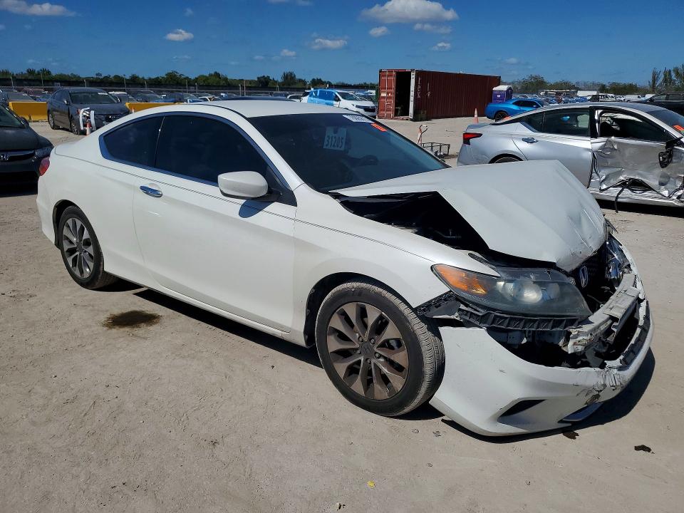 Photo 4 from auction – 2015 HONDA ACCORD with VIN 1HGCT1B31FA015631