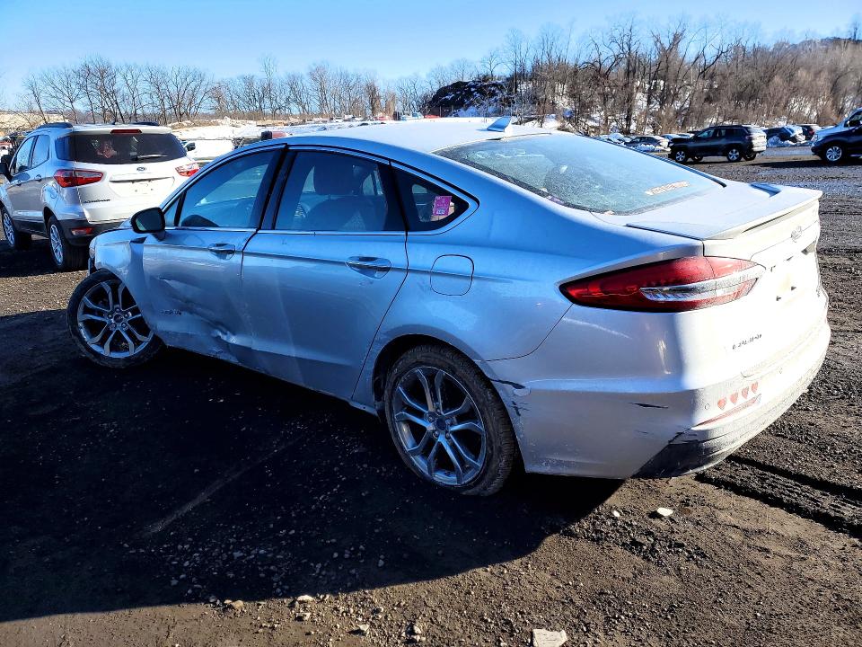 Photo 2 from auction – 2019 FORD FUSION with VIN 3FA6P0RUXKR131067