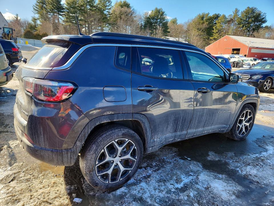 Photo 3 from auction – 2024 JEEP COMPASS with VIN 3C4NJDCN9RT164820