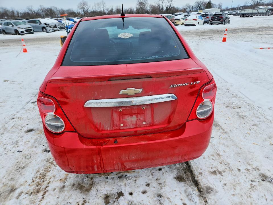 Photo 6 from auction – 2013 CHEVROLET SONIC LTZ with VIN 1G1JE5SH6D4177701