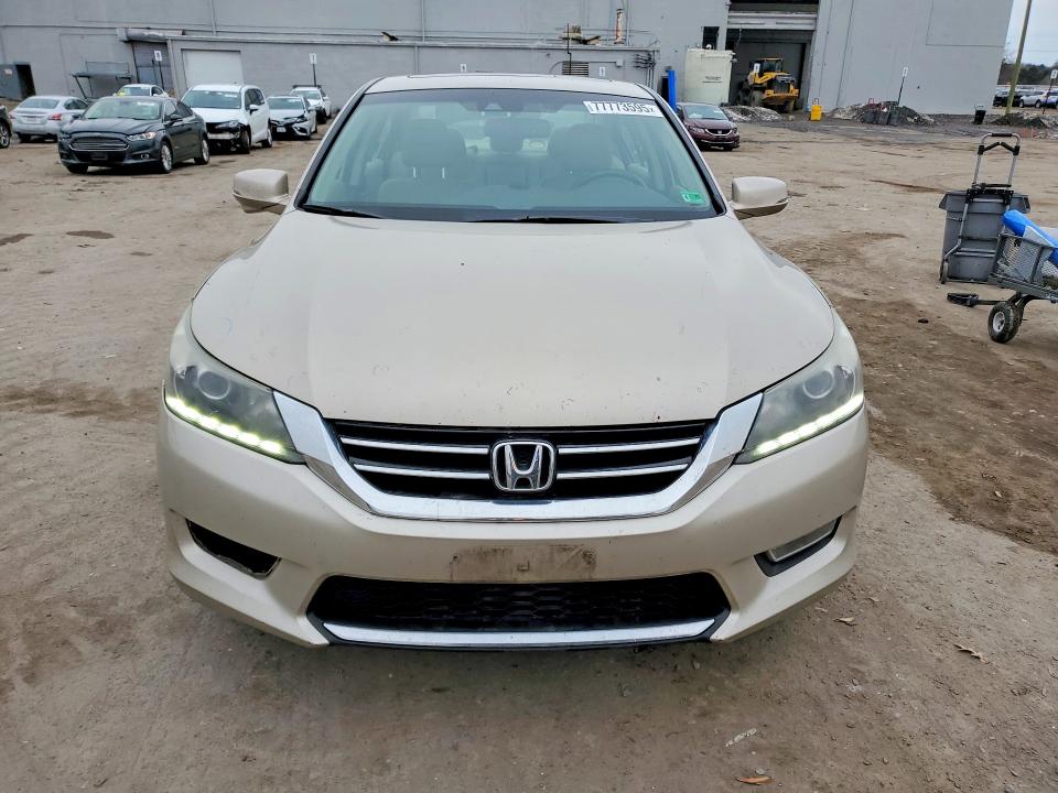 Photo 5 from auction – 2013 HONDA ACCORD with VIN 1HGCR3F88DA013131