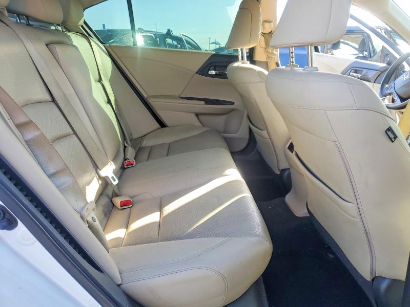 Photo 10 from auction – 2015 HONDA ACCORD TOU with VIN 1HGCR6F75FA015169