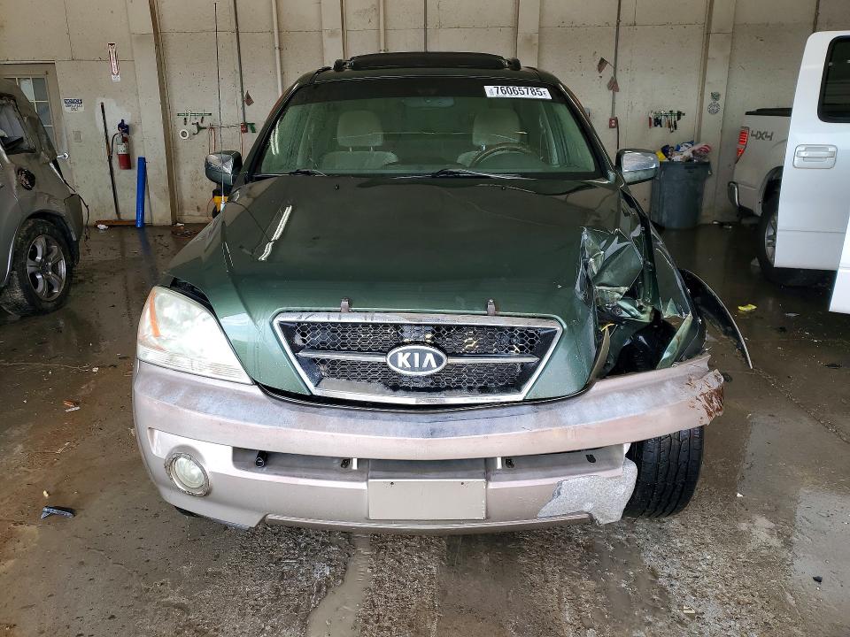 Photo 5 from auction – 2003 KIA SORENTO with VIN KNDJD733835044648