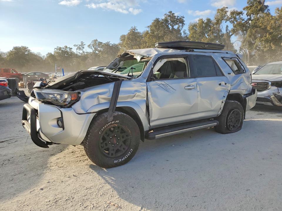 Zdjęcie 1 z aukcji – 2016 TOYOTA 4RUNNER z VIN JTEZU5JR1G5144347
