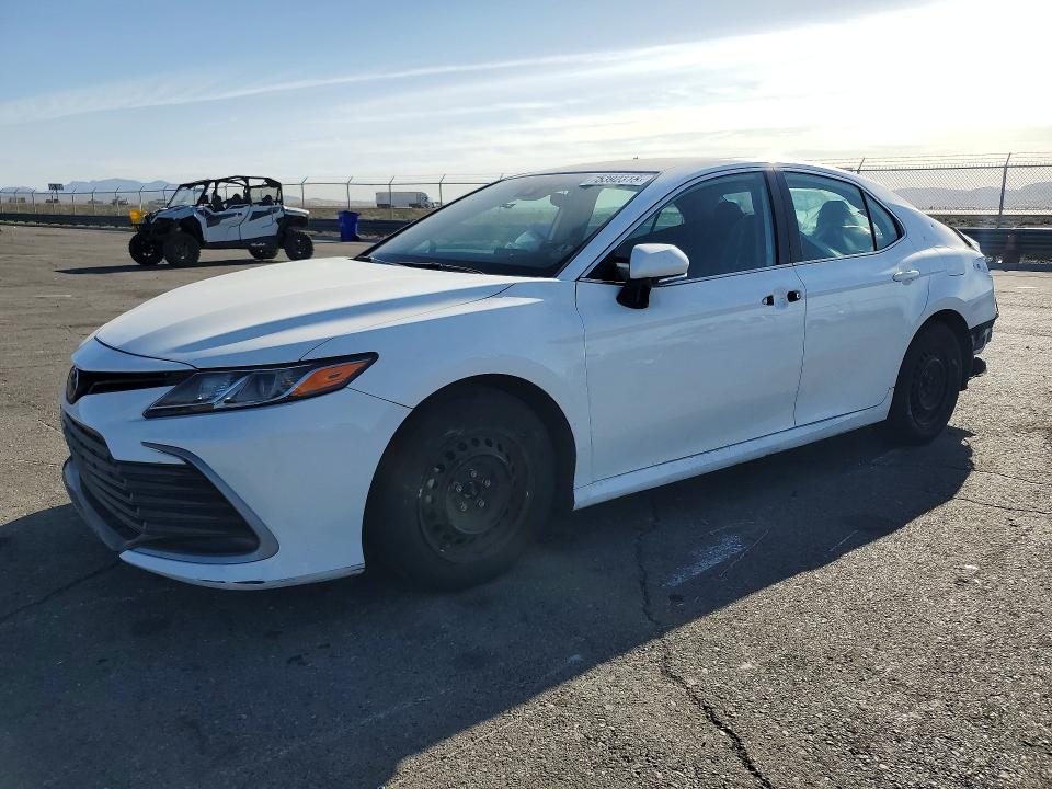 Photo 1 from auction – 2024 TOYOTA CAMRY LE with VIN 4T1C11AK3RU228317