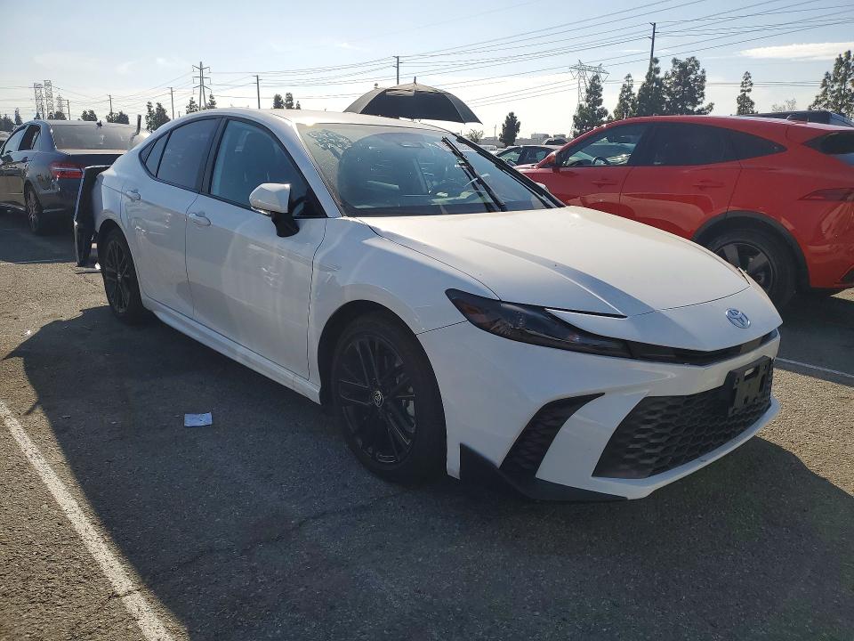 Photo 4 from auction – 2025 TOYOTA CAMRY with VIN 4T1DAACK8SU121688