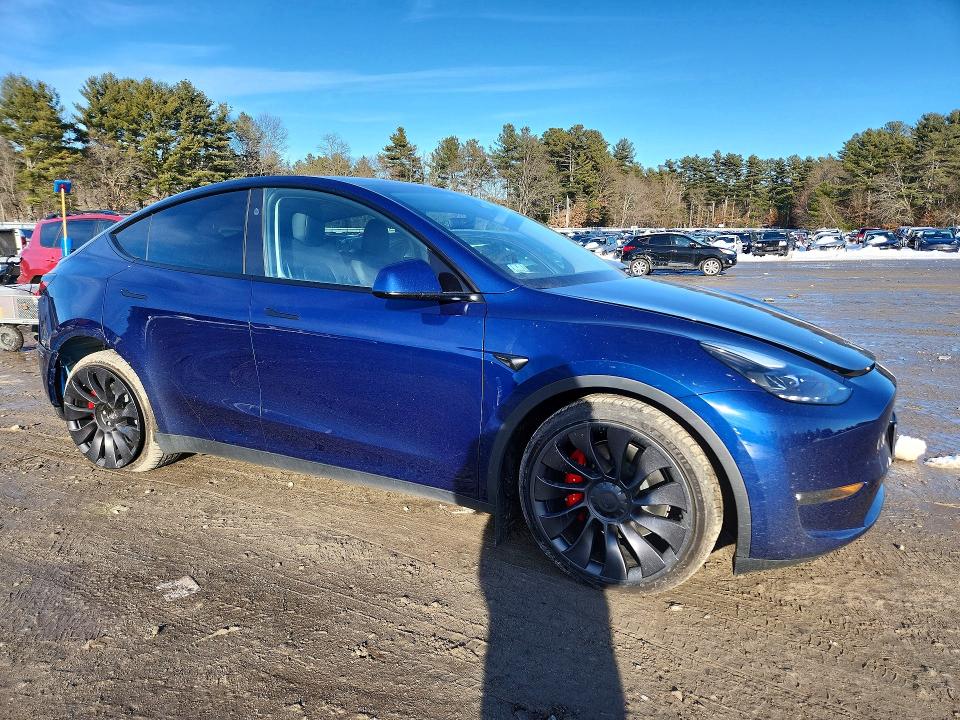 Photo 4 from auction – 2023 TESLA MODEL Y with VIN 7SAYGDEF3PF947941