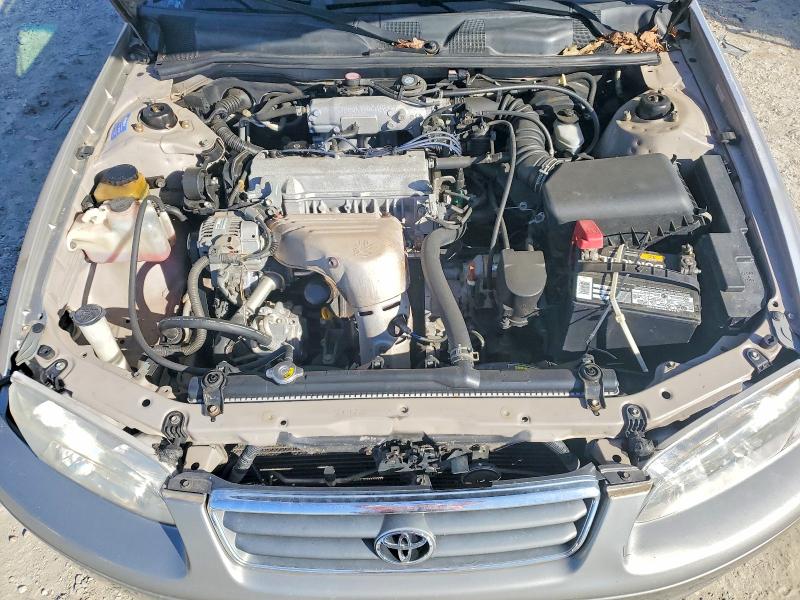 Photo 11 from auction – 2001 TOYOTA CAMRY with VIN 4T1BG22K91U823966