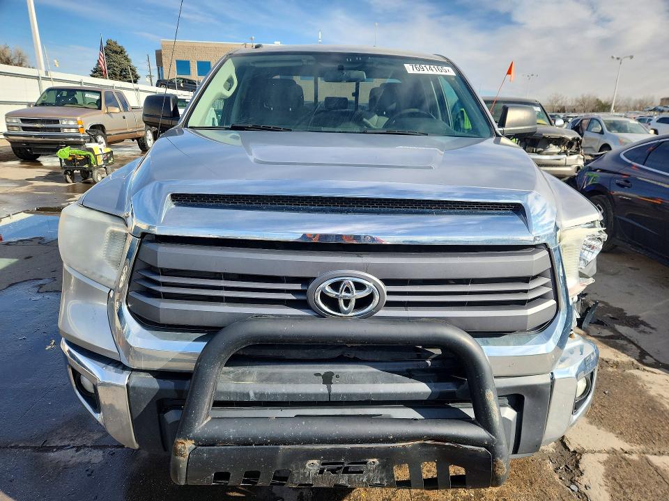Photo 5 from auction – 2015 TOYOTA TUNDRA DOU with VIN 5TFUM5F16FX062683