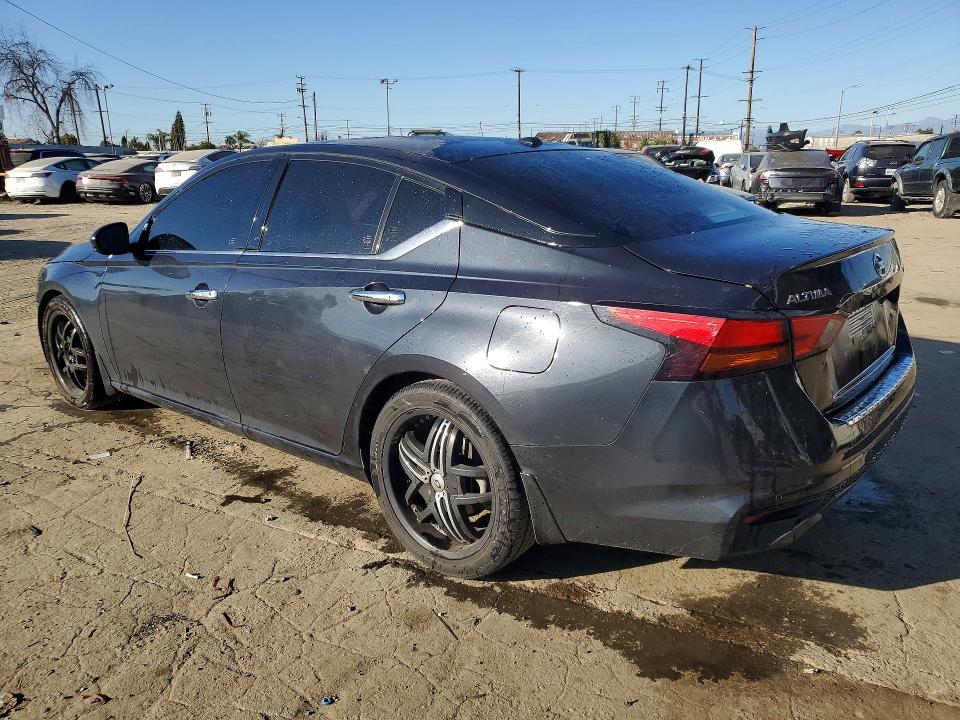 Photo 2 from auction – 2019 NISSAN ALTIMA SL with VIN 1N4BL4EV1KC187381