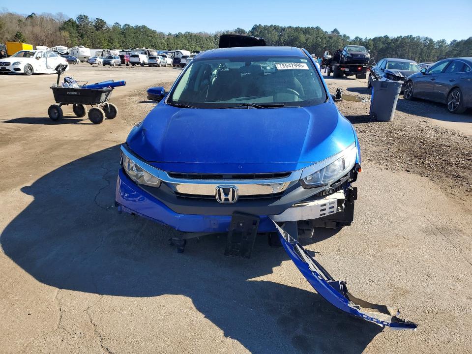 Photo 5 from auction – 2018 HONDA CIVIC with VIN 19XFC2F77JE007019